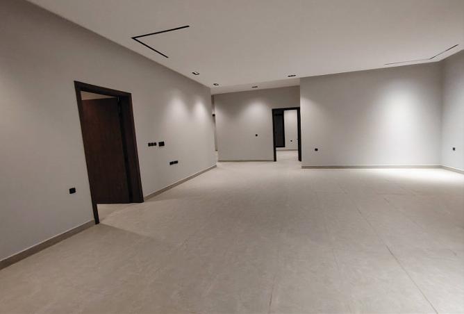 4 bedroom apartment in Qurtubah 3