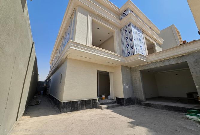 5 bedroom villa in Al Rimal 2