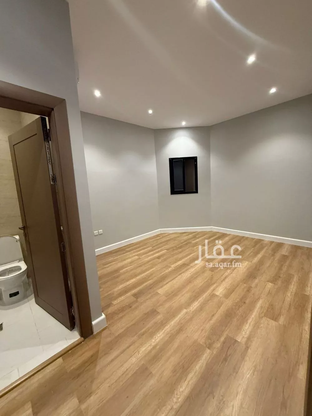 شقة 2 غرف في العقيق 5