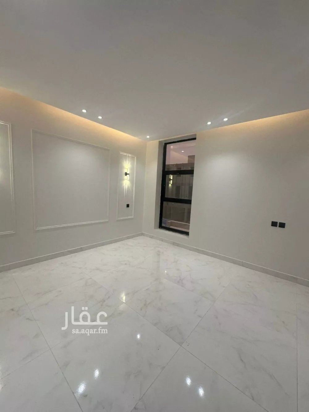 فيلا 5 غرف في عكاظ 10