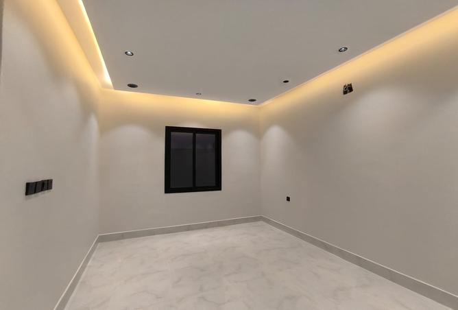 3 bedroom apartment in Al Rimal 3