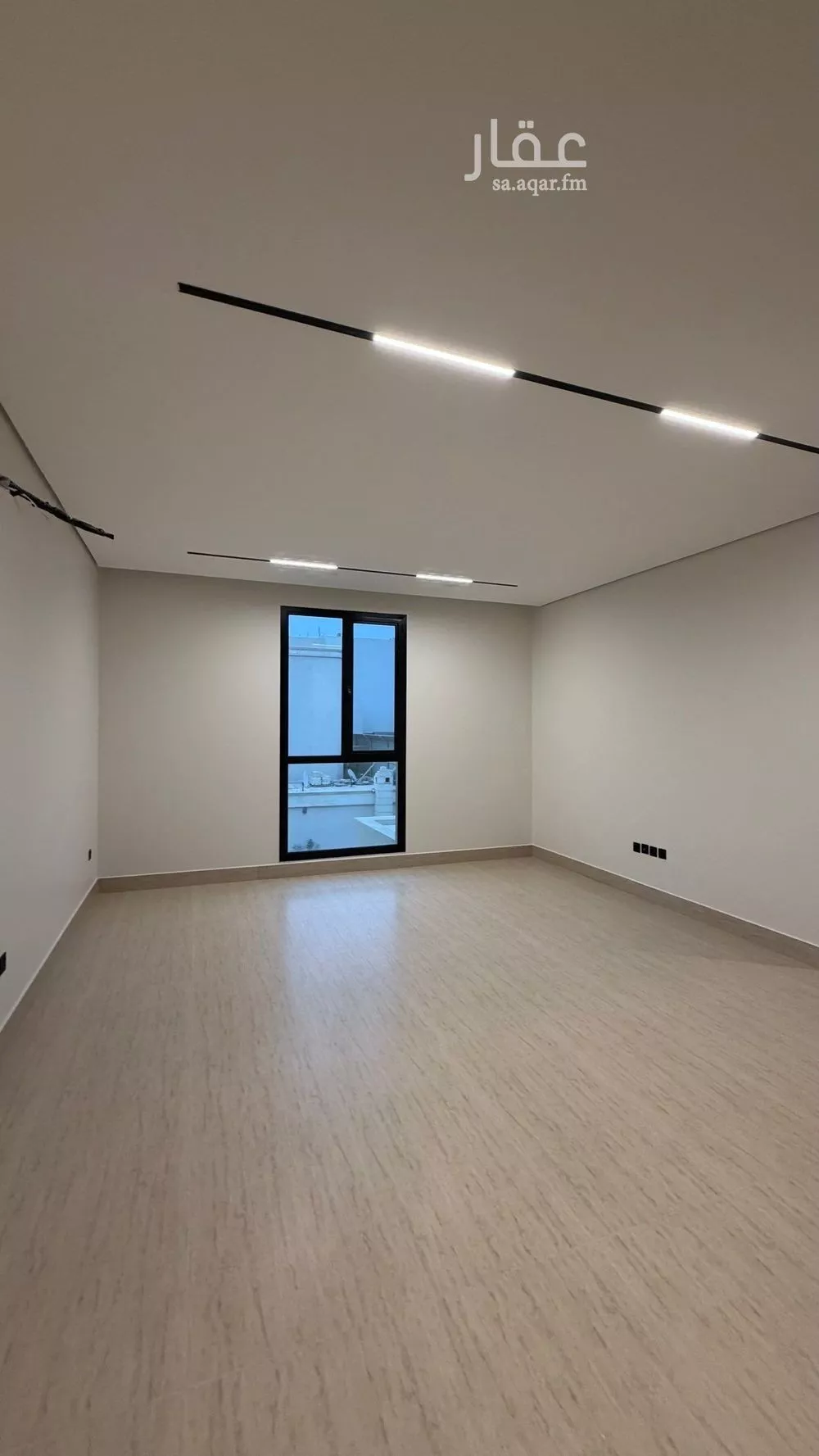 فيلا 6 غرف في المهدية 12