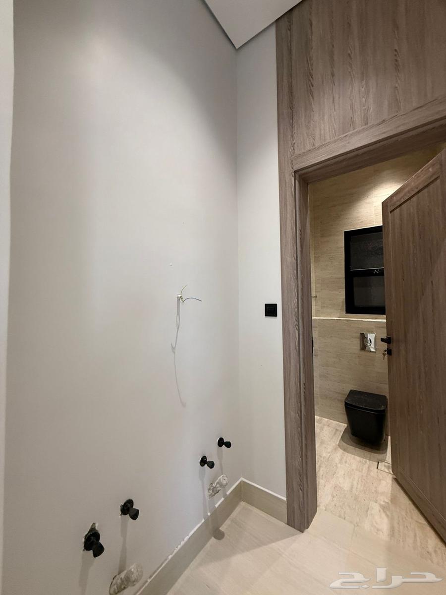 6 bedroom villa in Al Mahdiyyah 9