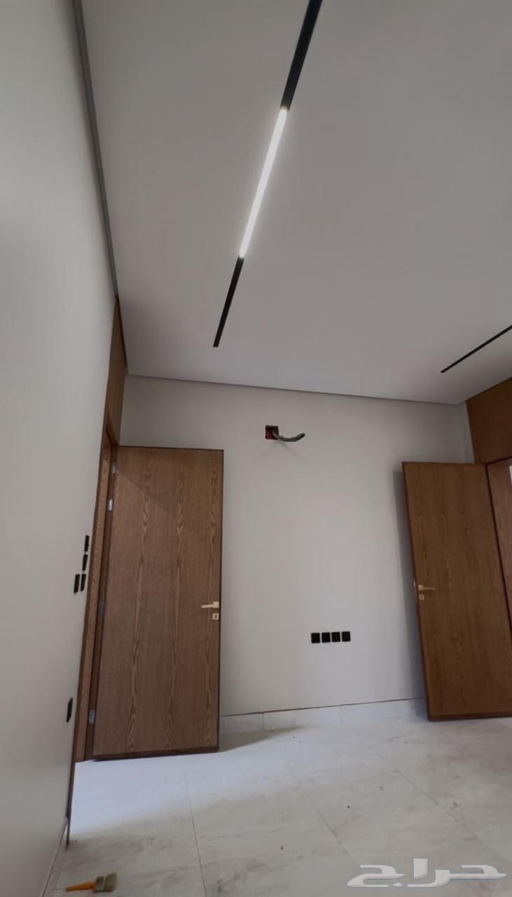 فيلا 4 غرف في ظهرة لبن 12