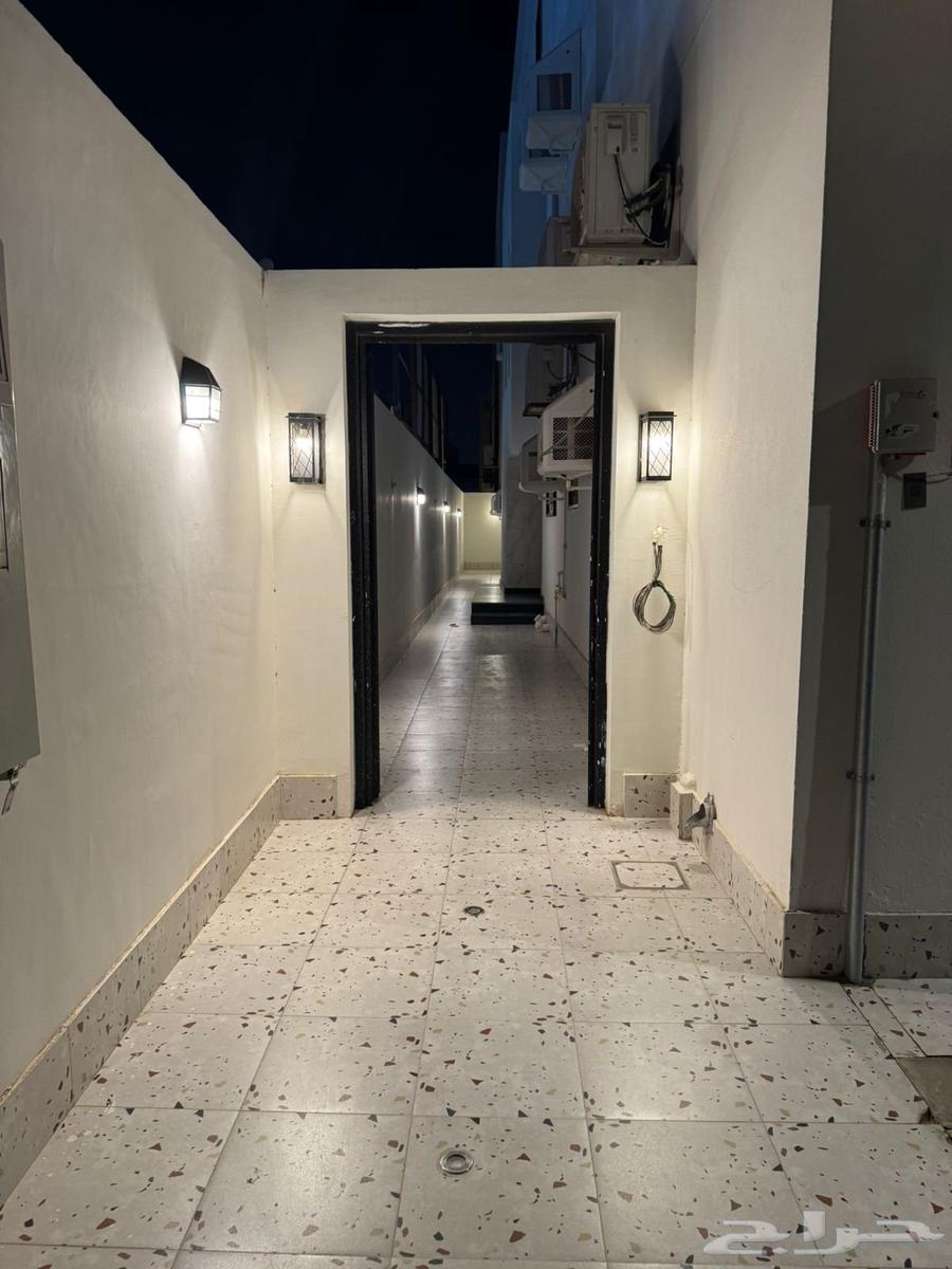 شقة 1 غرف في الفروسية 4