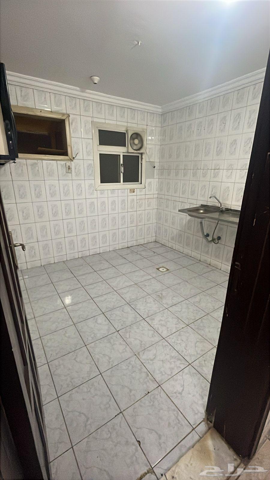 شقة 50 غرف في السامر 9