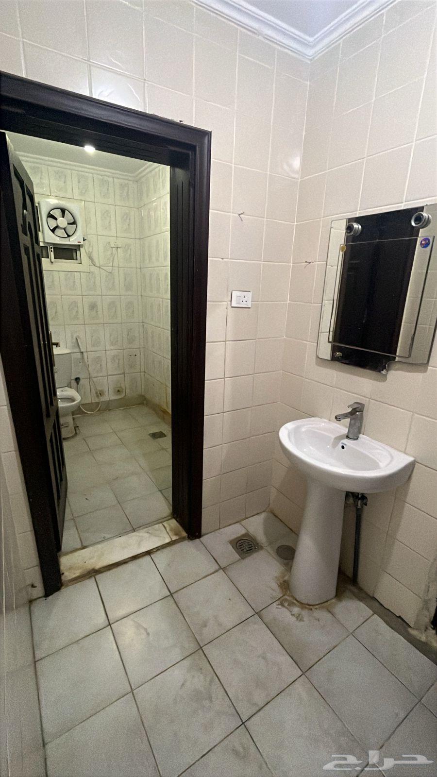 شقة 50 غرف في السامر 10