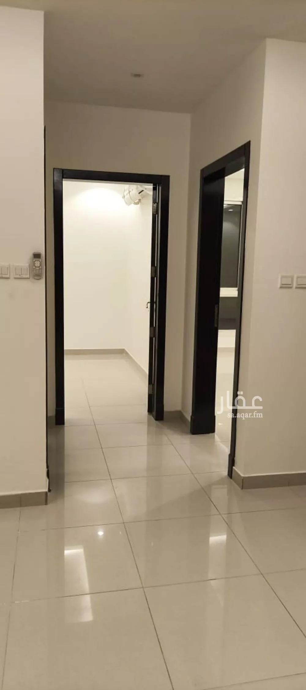 فيلا 4 غرف في العارض 2