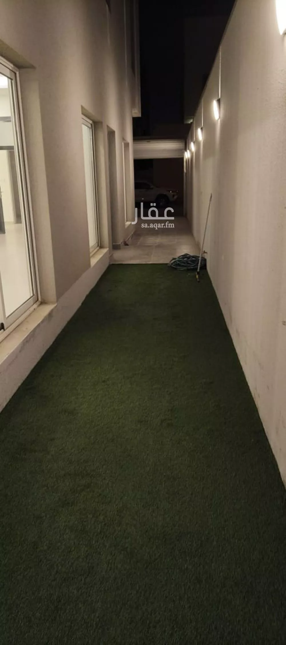 فيلا 4 غرف في العارض 8