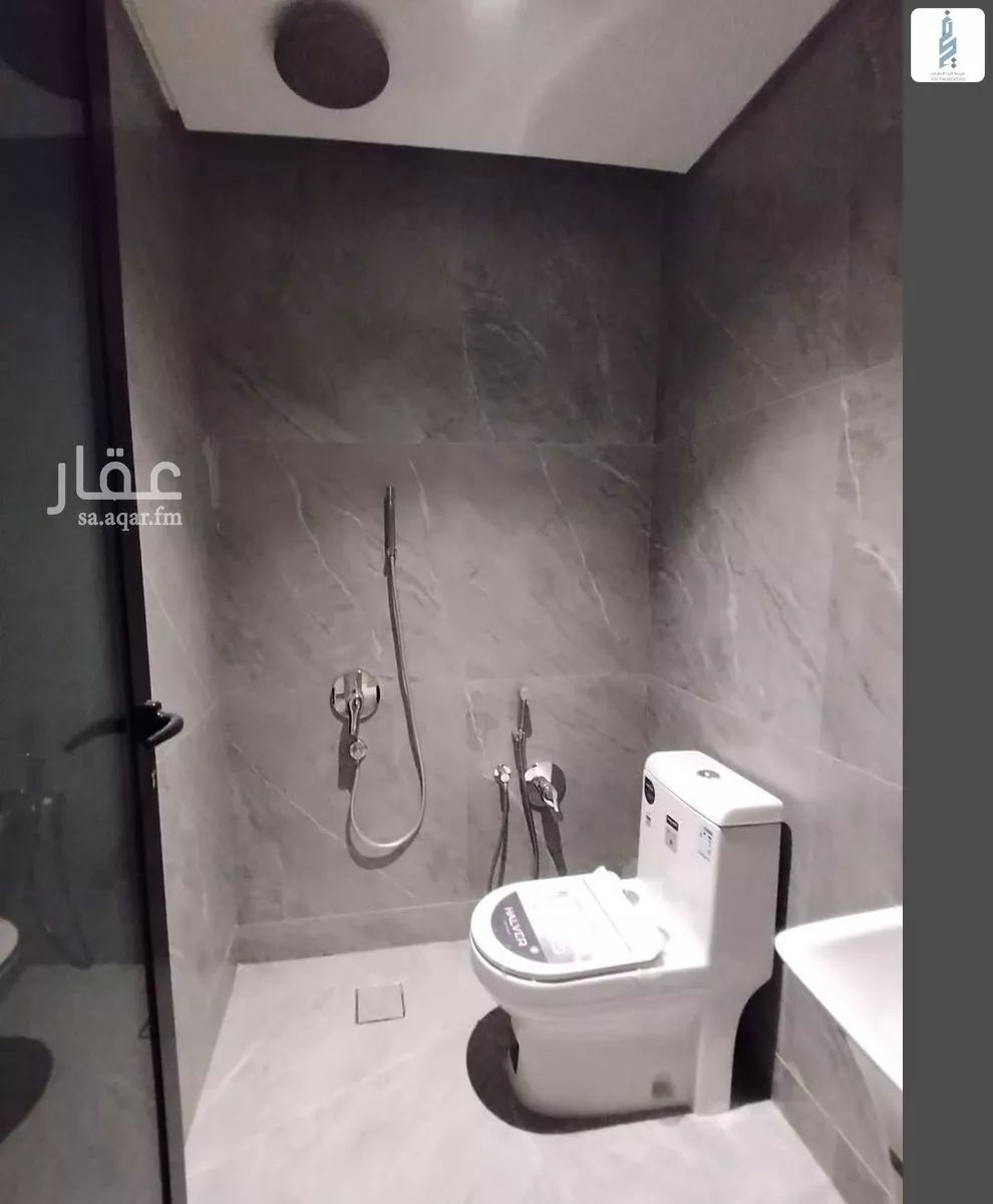 3 bedroom floor in Al Aridh 11