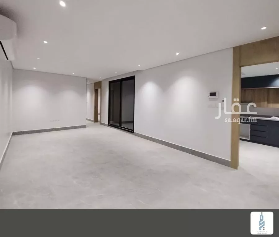 3 bedroom floor in Al Aridh 7