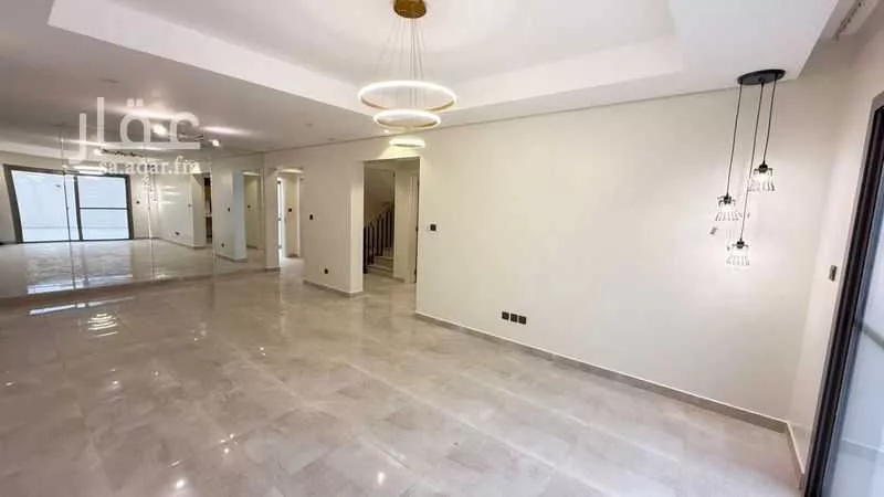 فيلا 5 غرف في النرجس 13