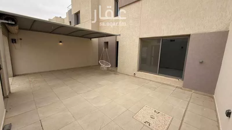 فيلا 5 غرف في النرجس 8