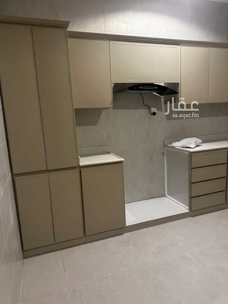 شقة 6 غرف في المزروعية 12