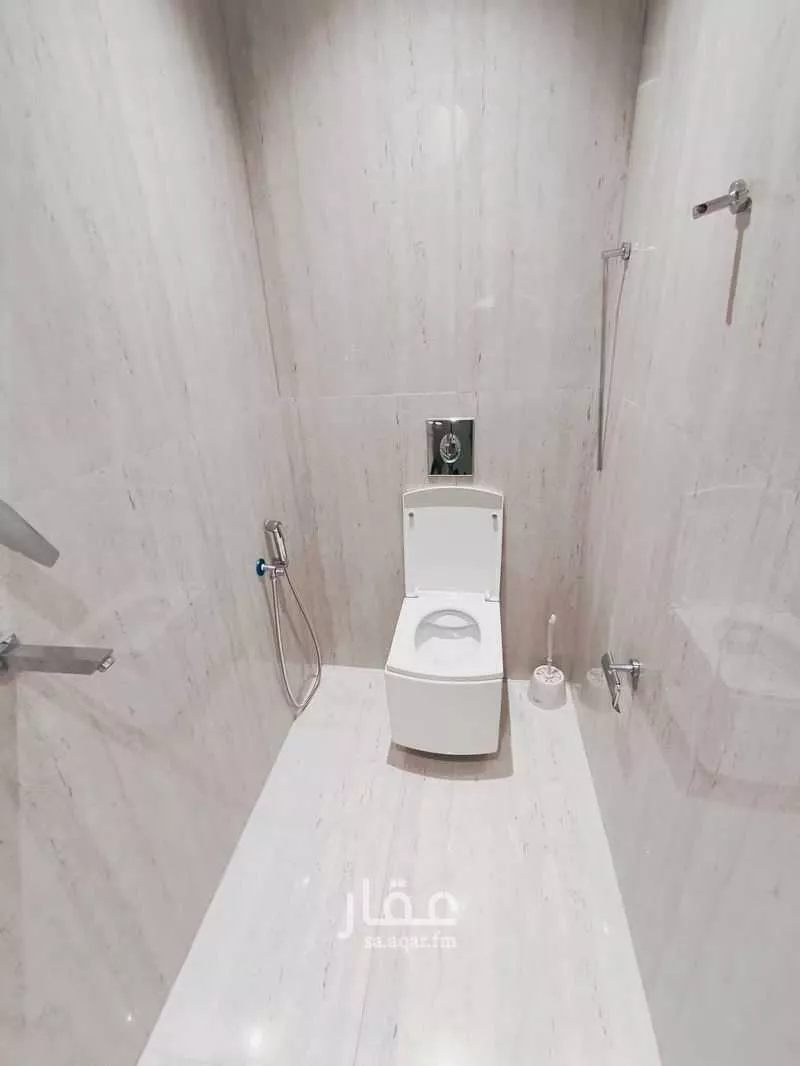 40 bedroom apartment in Al Malaz 17