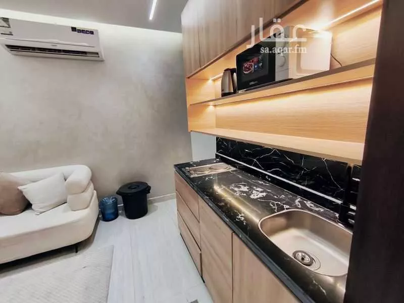 40 bedroom apartment in Al Malaz 33