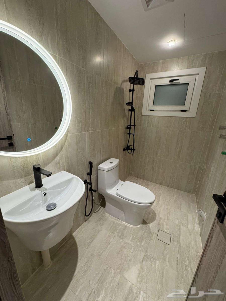 شقة 60 غرف في الروضة 4