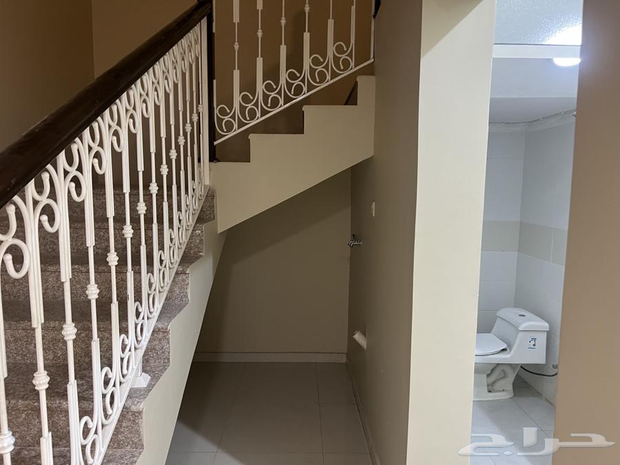 فيلا 5 غرف في العزيزية الثاني 14