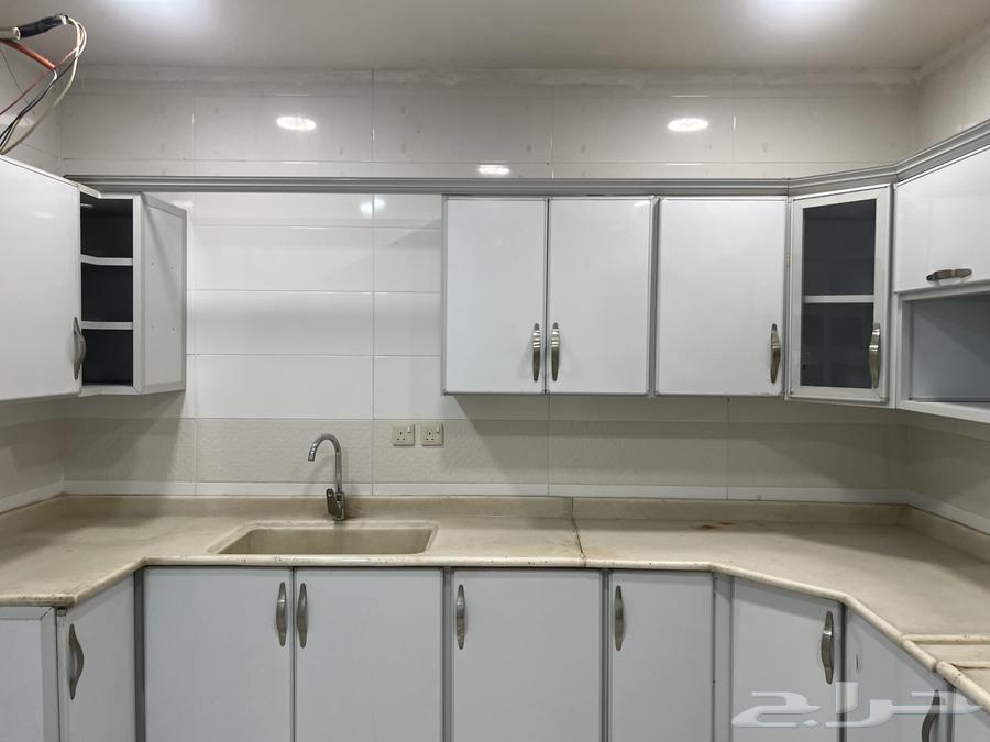 فيلا 5 غرف في العزيزية الثاني 16