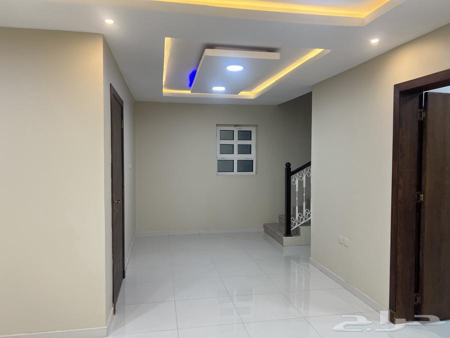 فيلا 5 غرف في العزيزية الثاني 17