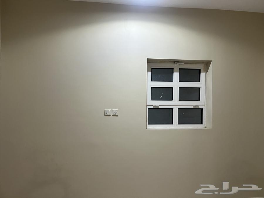 فيلا 5 غرف في العزيزية الثاني 23