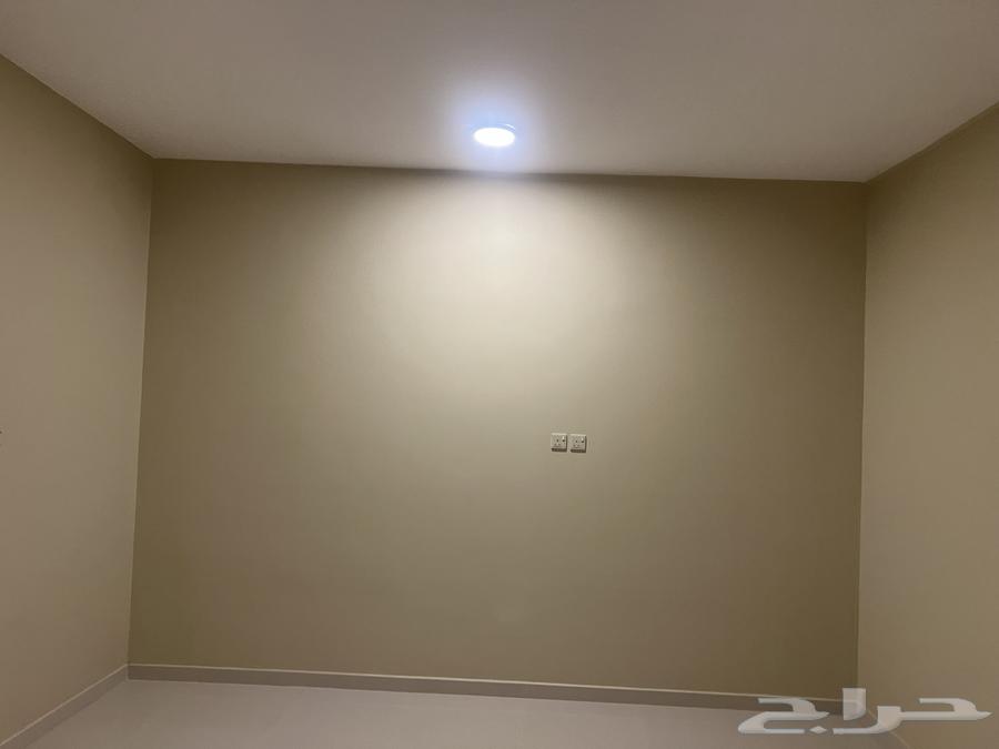 فيلا 5 غرف في العزيزية الثاني 26