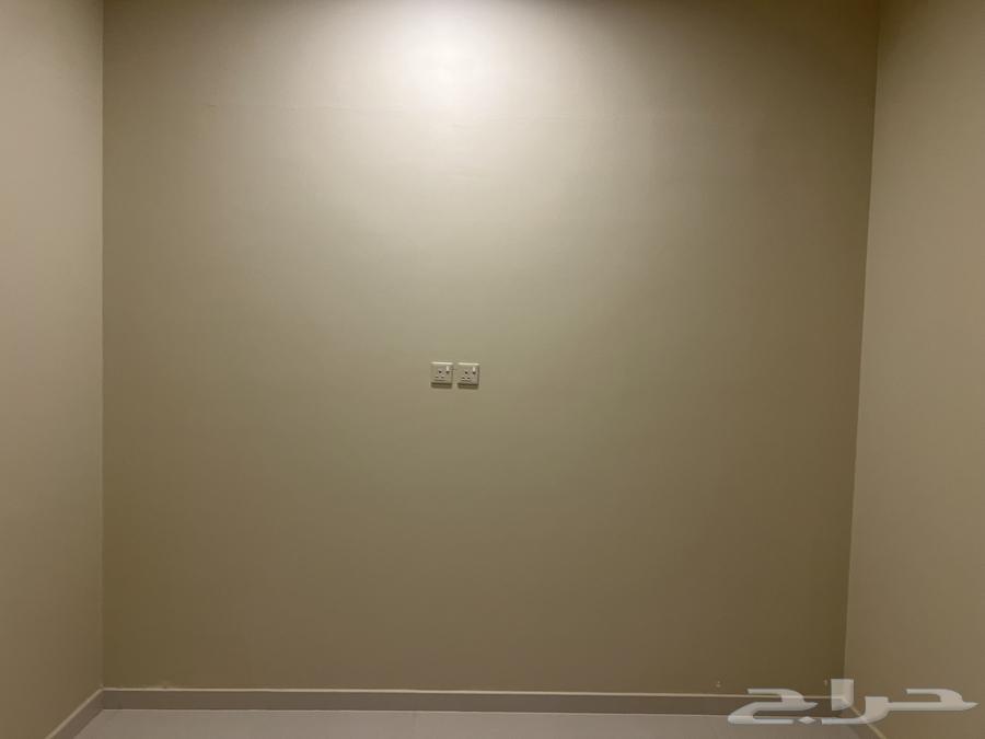 فيلا 5 غرف في العزيزية الثاني 6