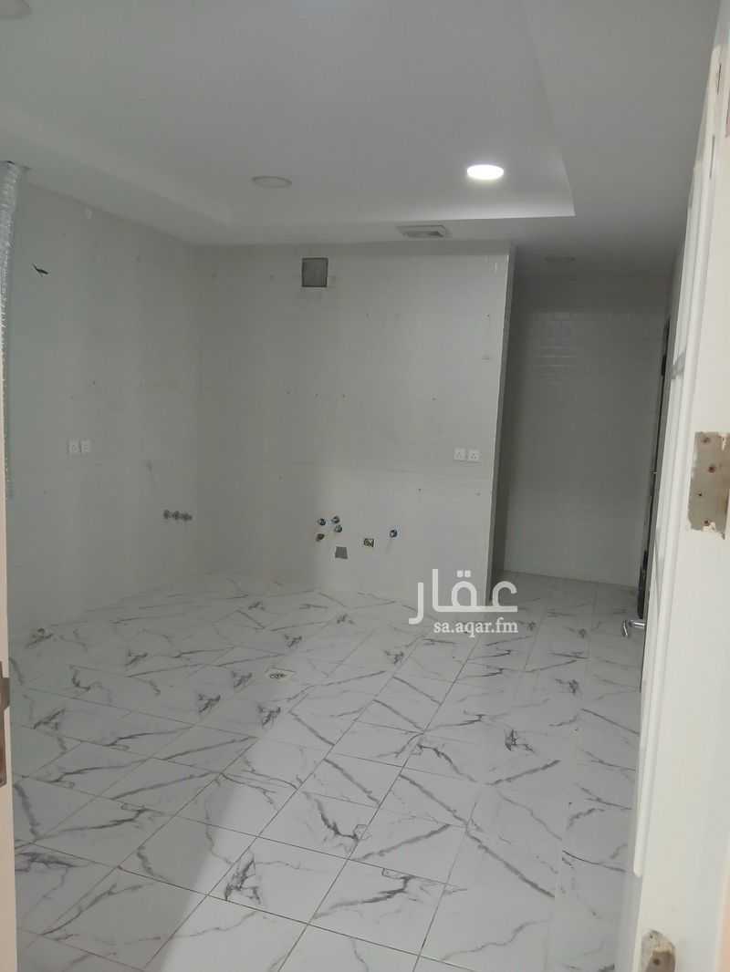 6 bedroom villa in Dahiat King Fahd, Eastern Province 3