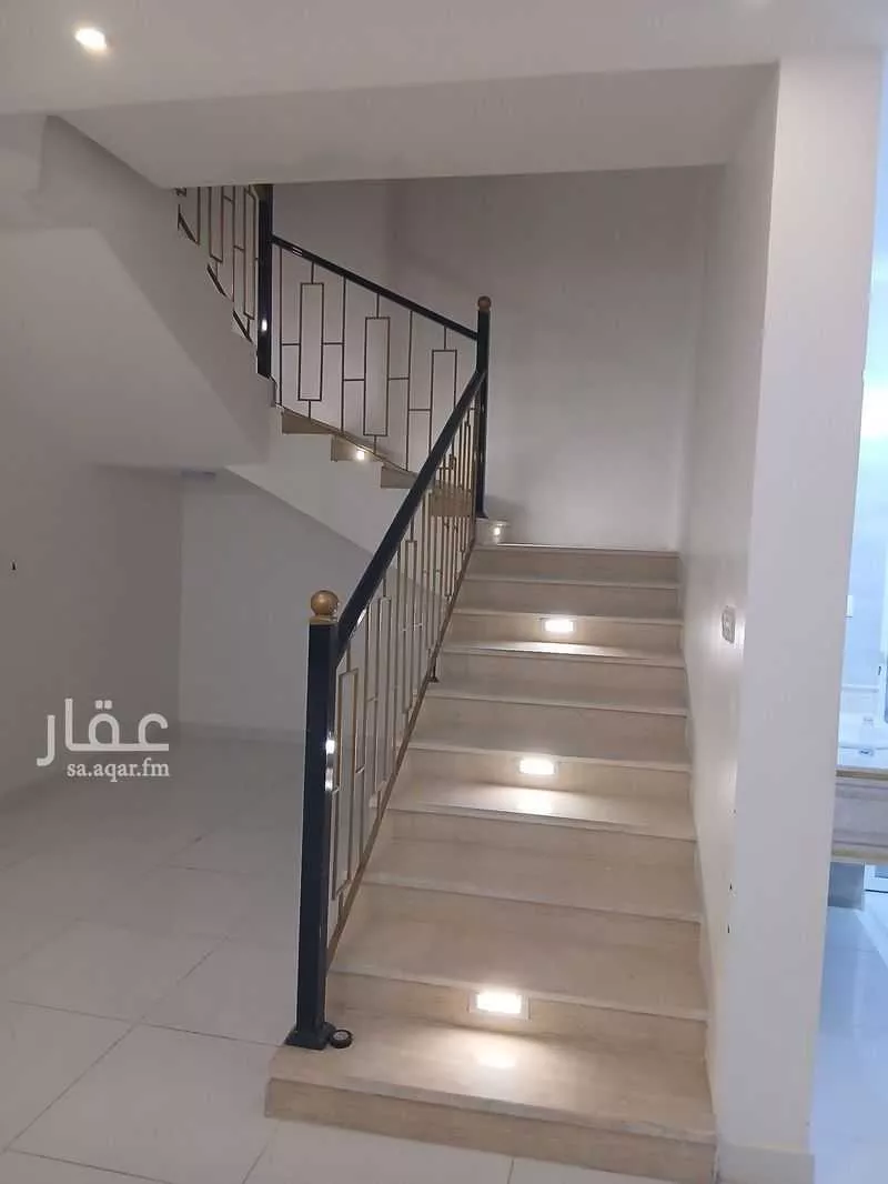 فيلا 6 غرف في ضاحية الملك فهد 2