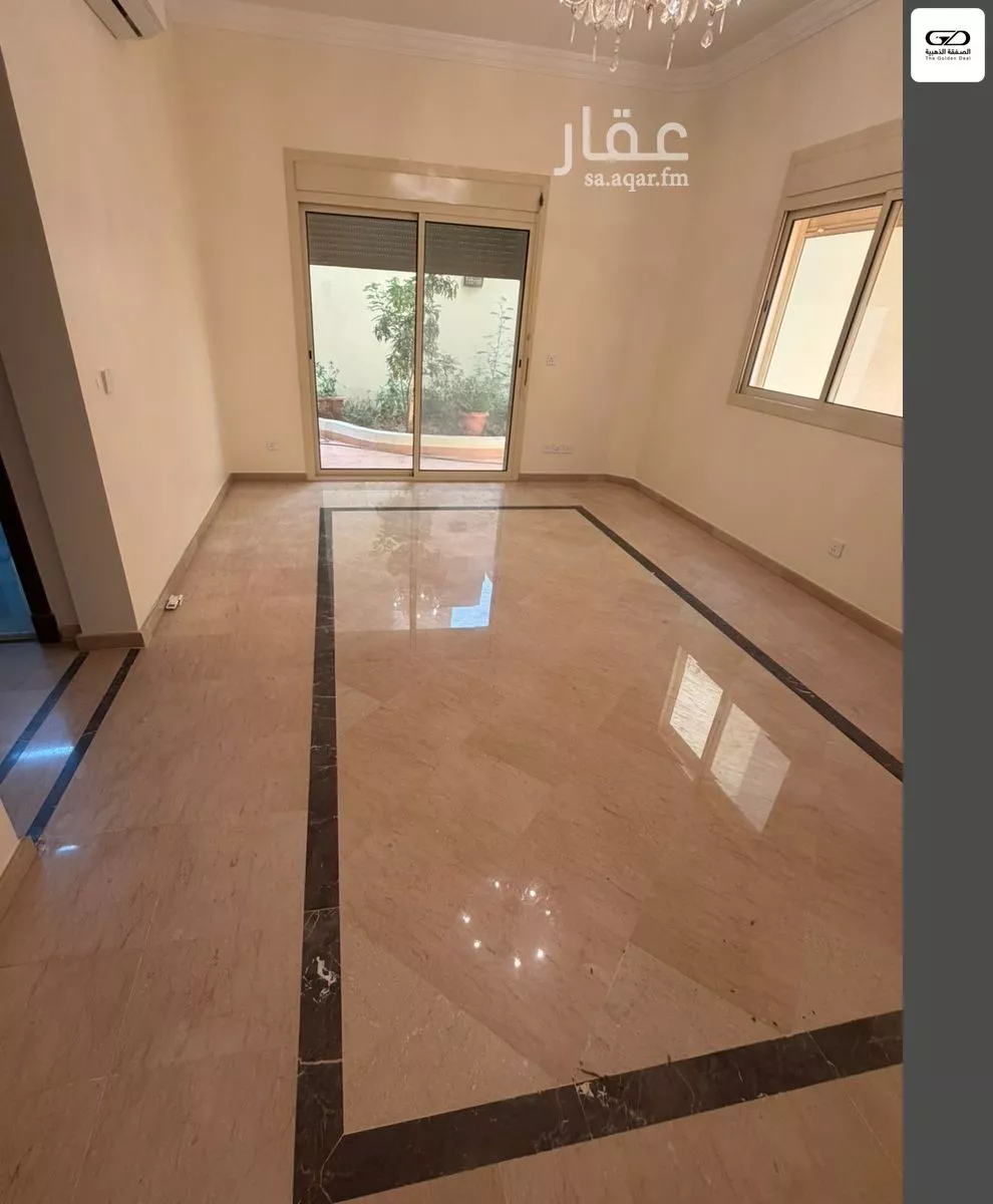 فيلا 4 غرف في الخالدية 18