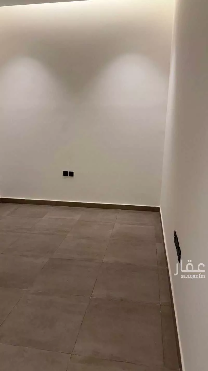 دور 4 غرف في الورود 2