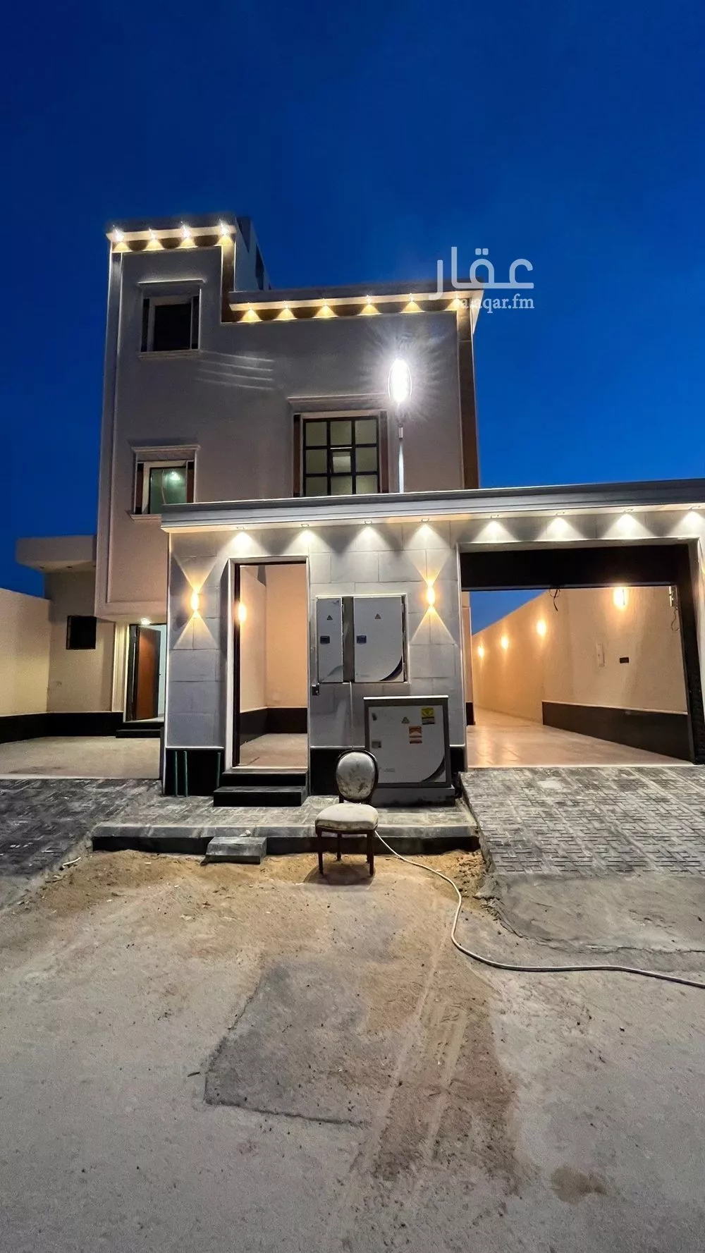 شقة 5 غرف في عكاظ 2