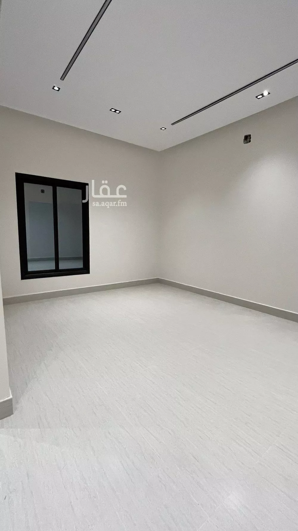 شقة 5 غرف في عكاظ 12