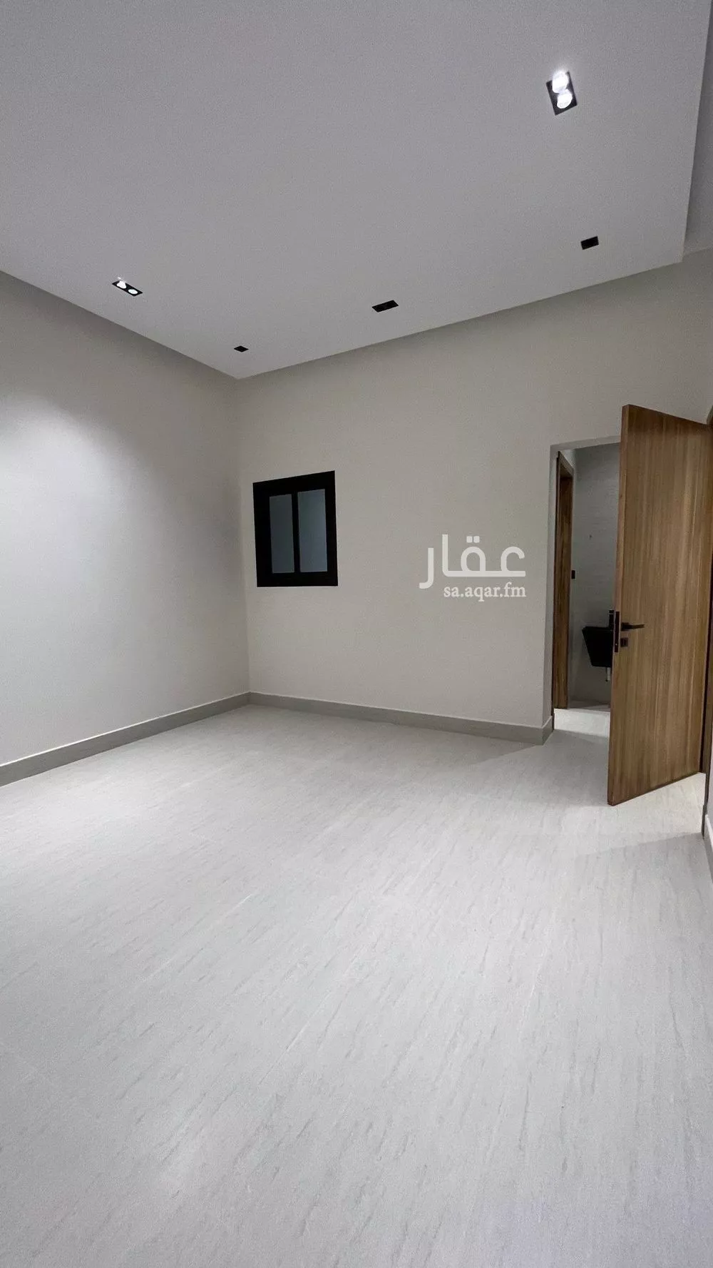 شقة 5 غرف في عكاظ 7