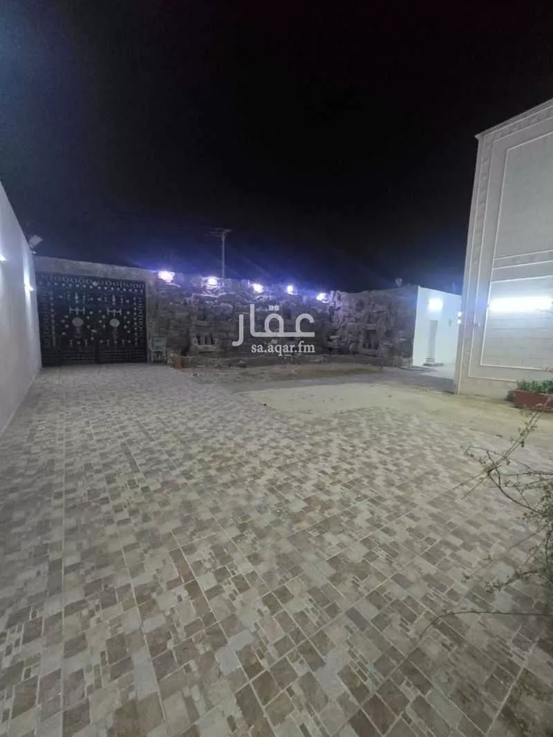 فيلا 6 غرف في القرينة 12