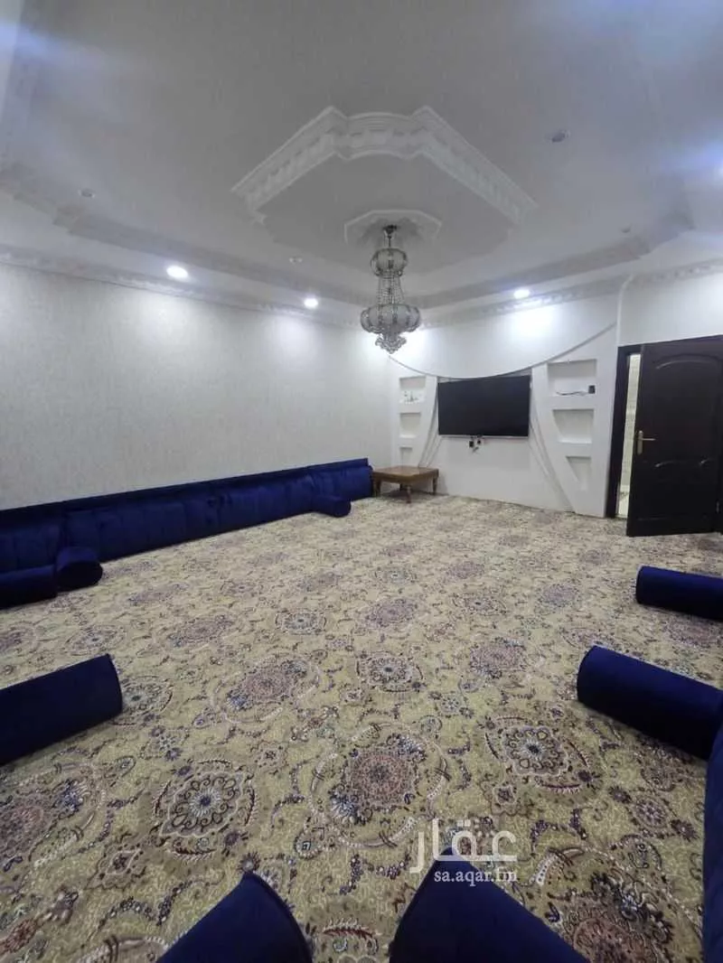 فيلا 6 غرف في القرينة 13