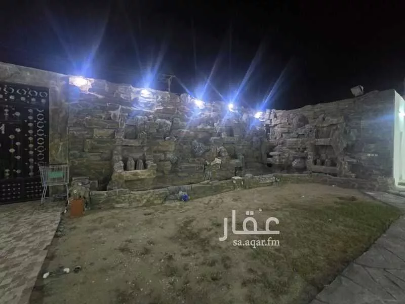 فيلا 6 غرف في القرينة 5