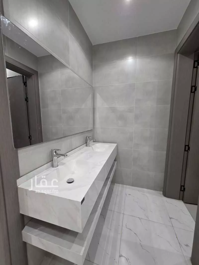 فيلا 11 غرف في الفلاح 6