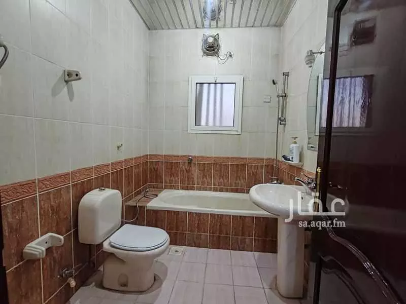 شقة 5 غرف في مسجد الدرع 9