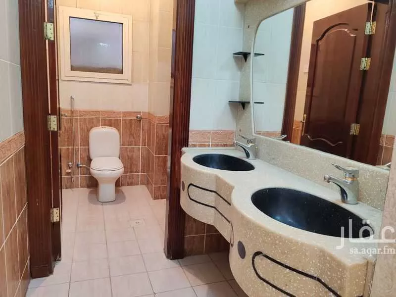 شقة 5 غرف في مسجد الدرع 10