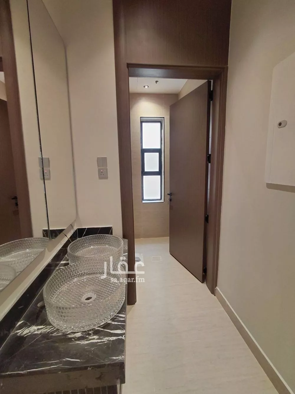 شقة 7 غرف في النظيم 12