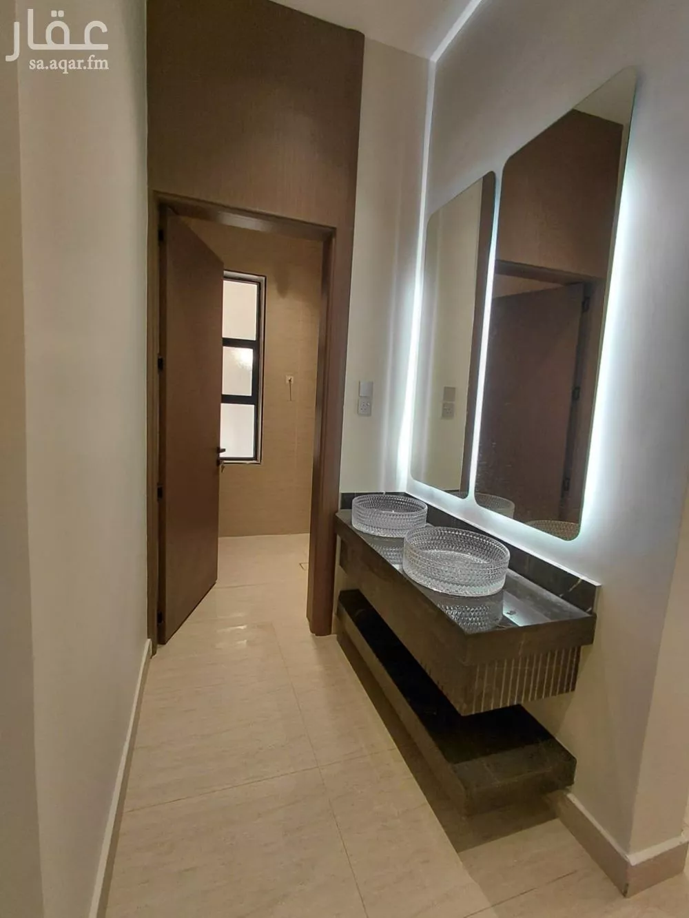 شقة 7 غرف في النظيم 3