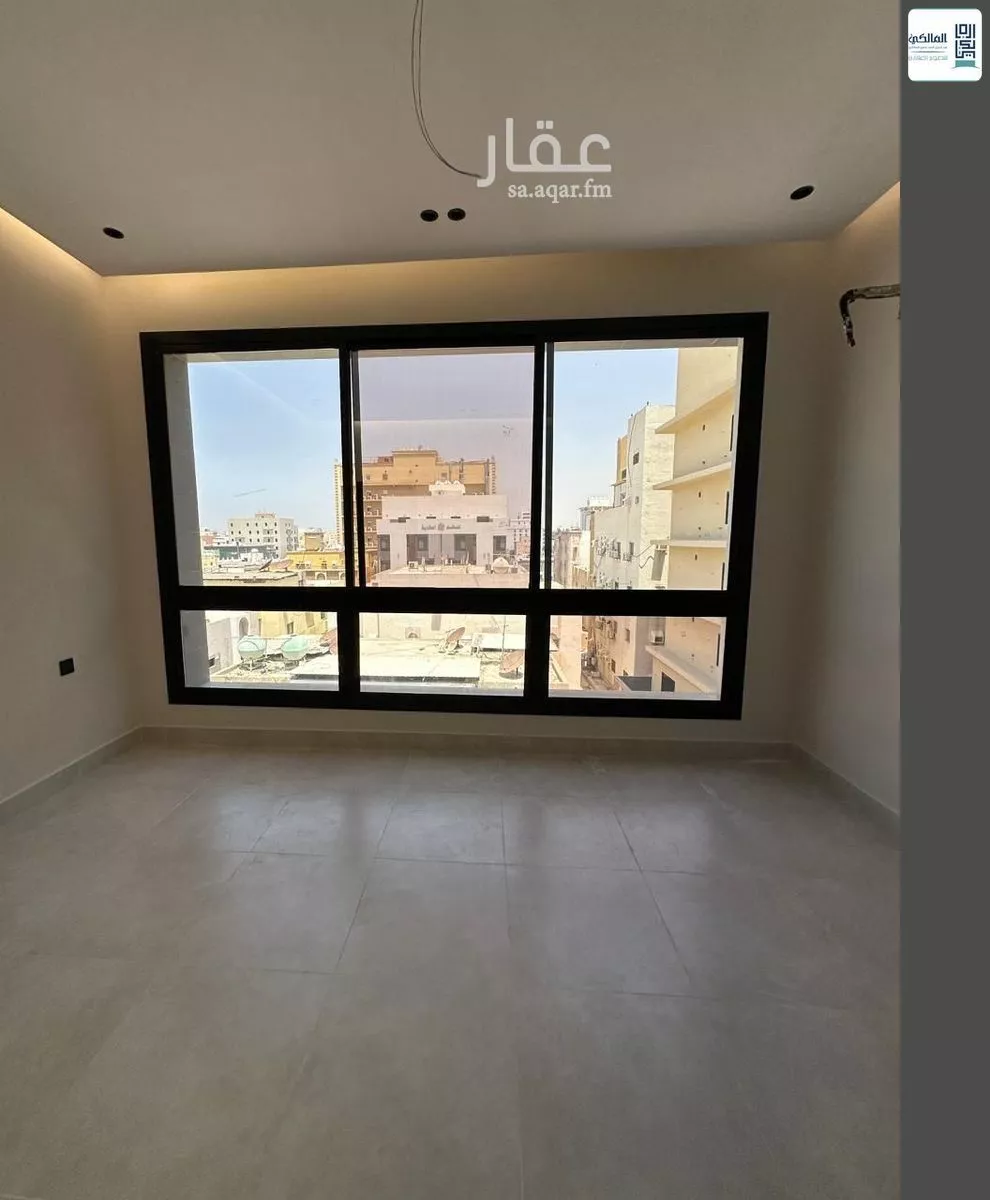 شقة 4 غرف في الروضة 3