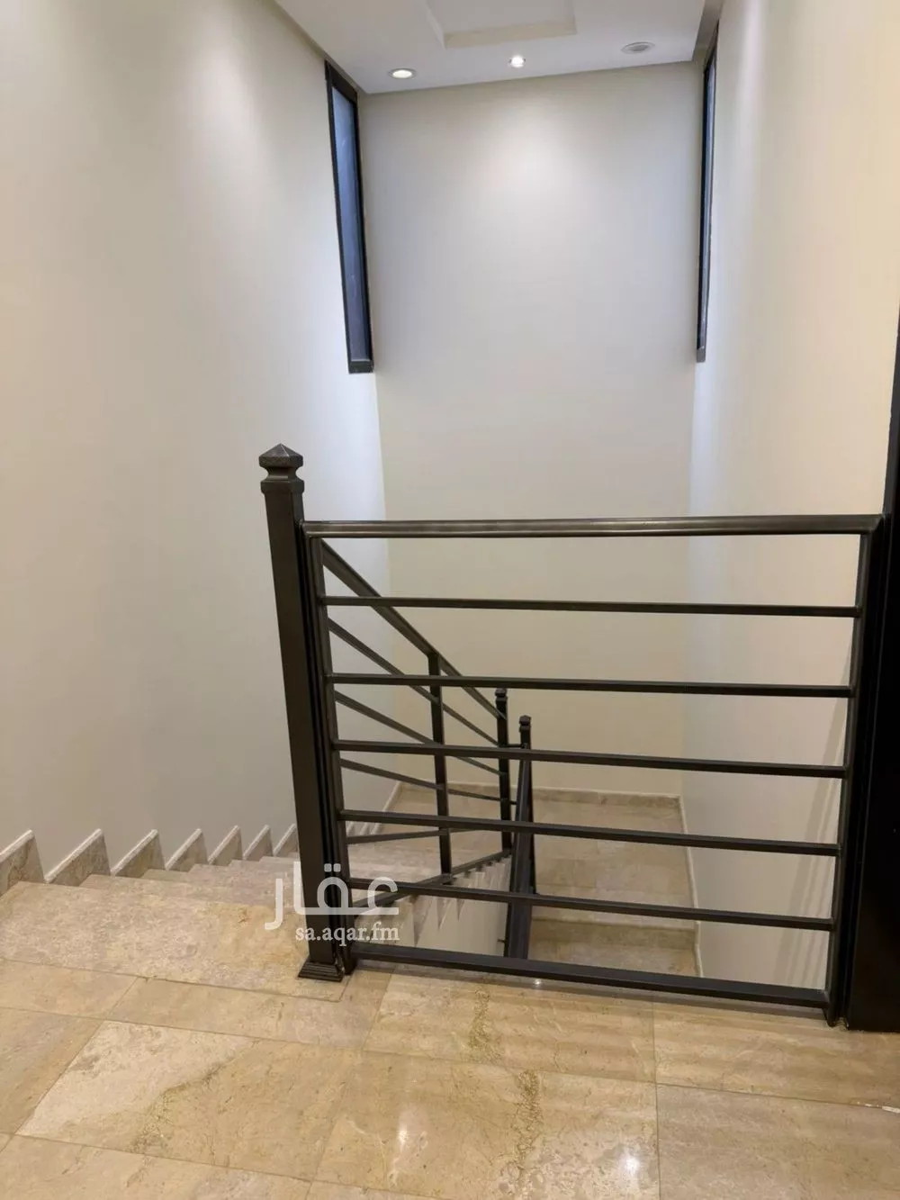 دور 3 غرف في العارض 19