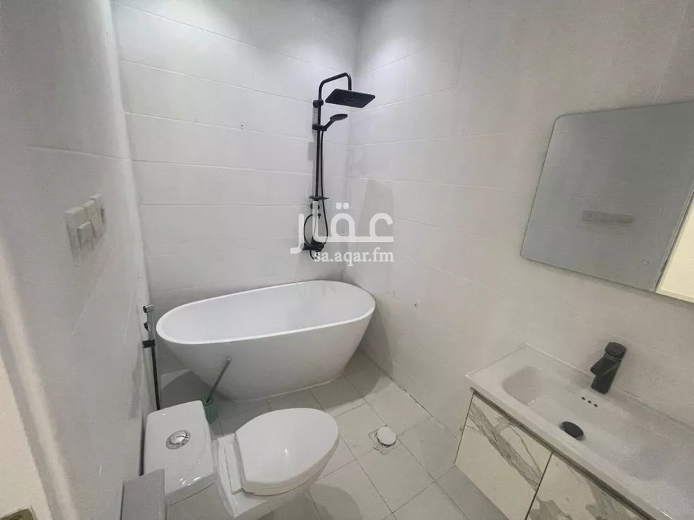 دور 3 غرف في العارض 13