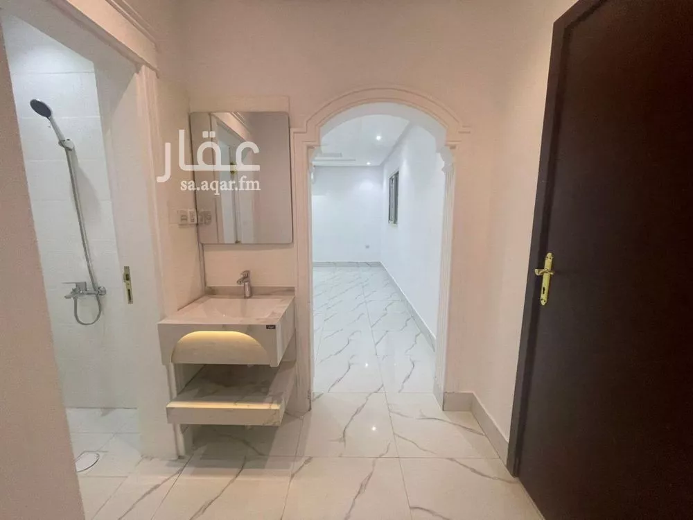 دور 3 غرف في العارض 14