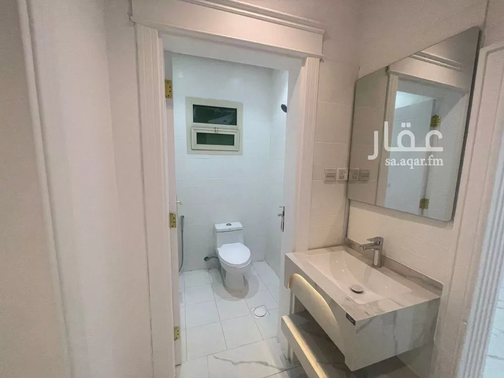 دور 3 غرف في العارض 16