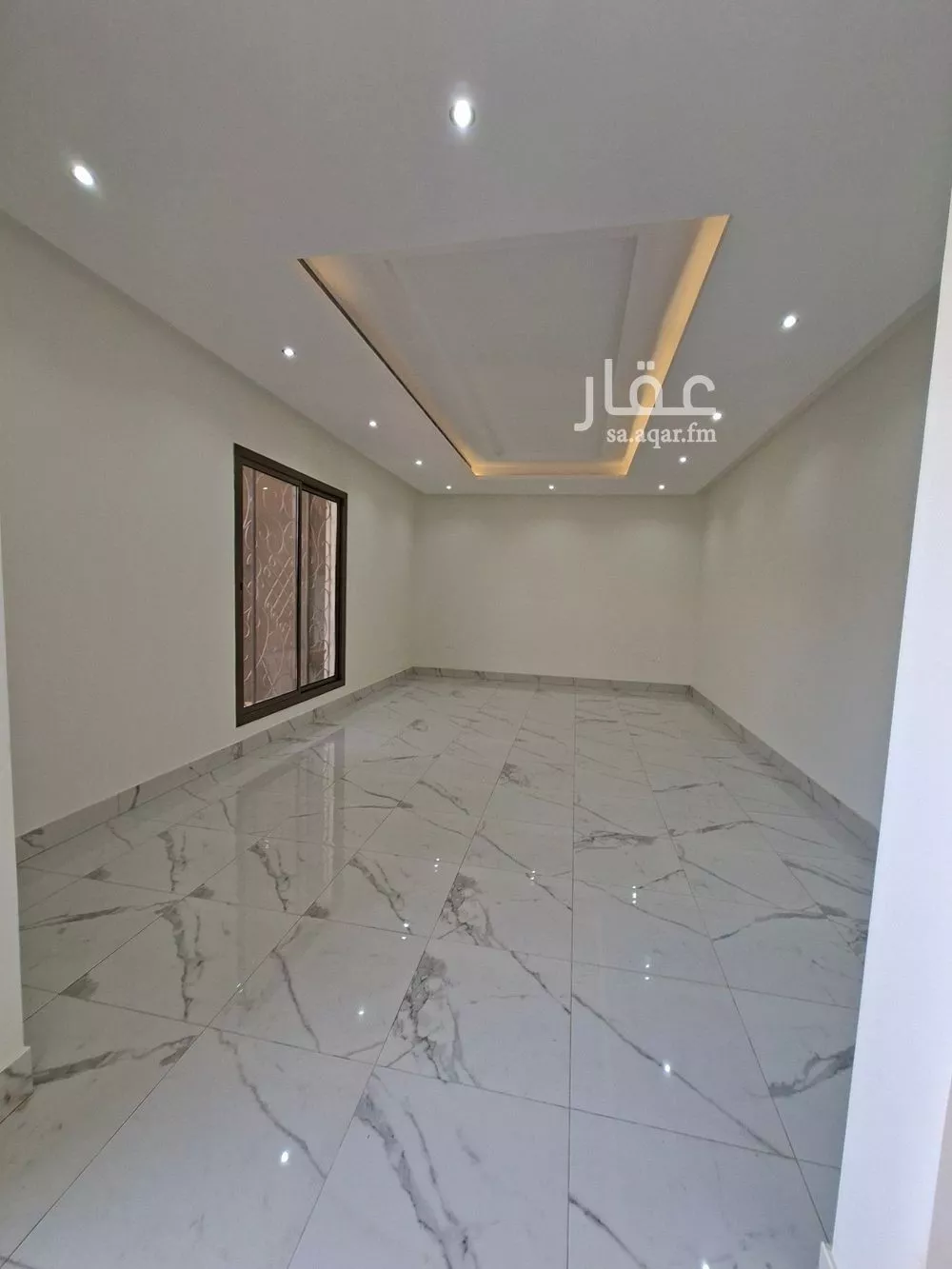 فيلا 6 غرف في العارض 14