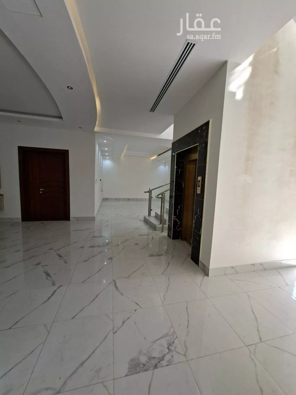 فيلا 6 غرف في العارض 16