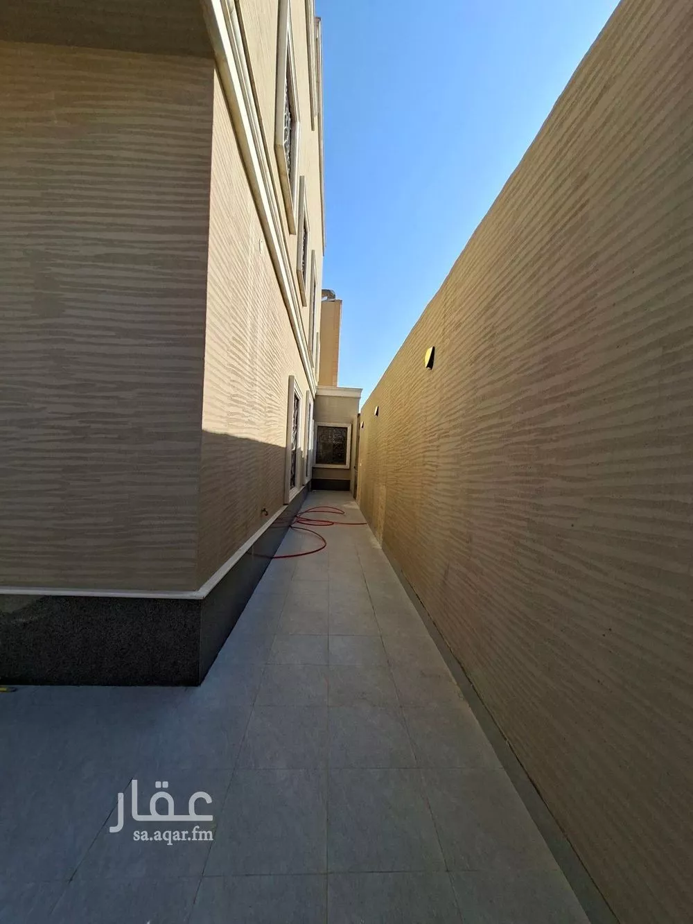 فيلا 6 غرف في العارض 20